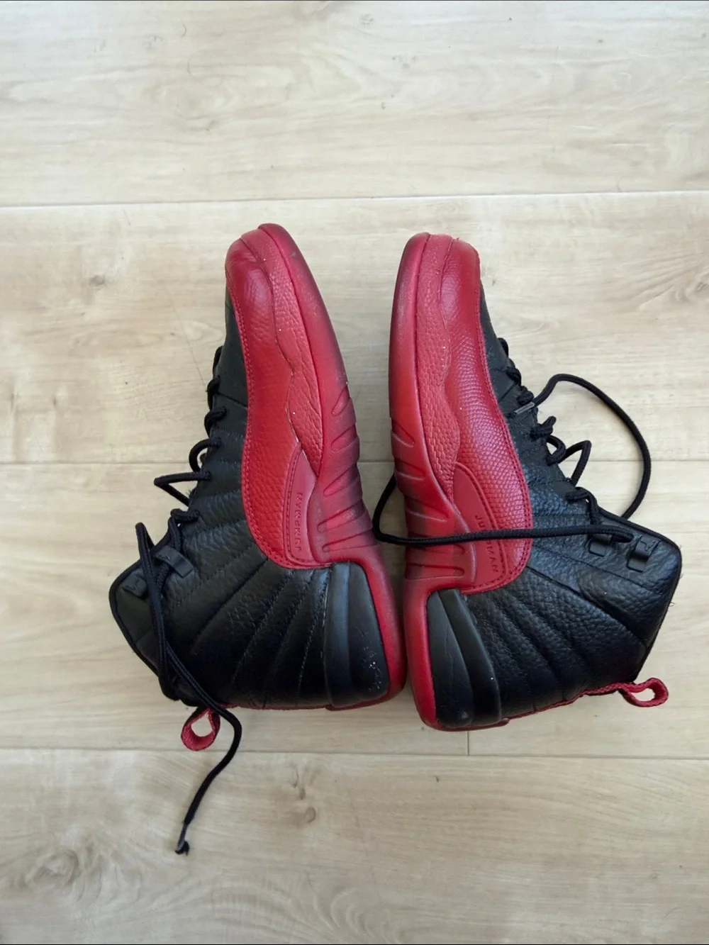 Retro 12 Jordans red & black